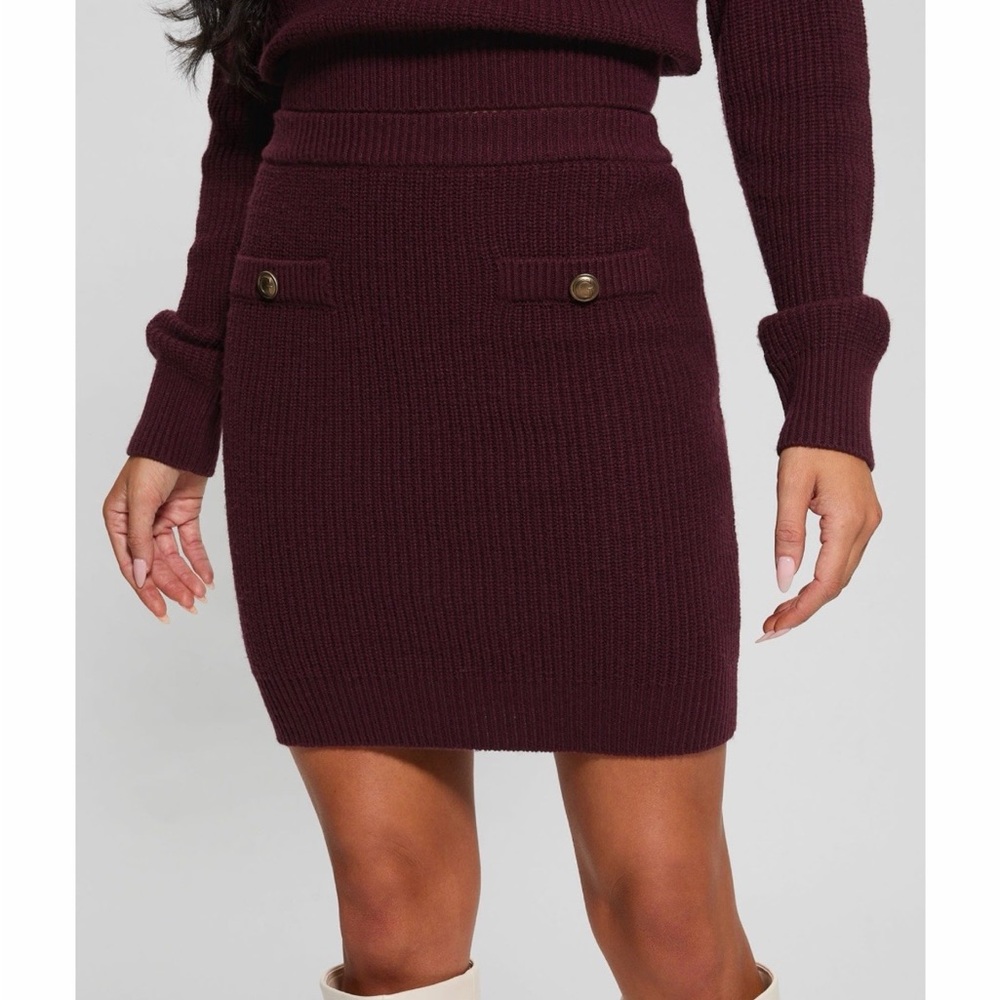 GUESS MINI SWEATER SKIRT SIZE S NWT PREPPY WOOL BLEND $79 VINTAGE TIMELESS SLEEK